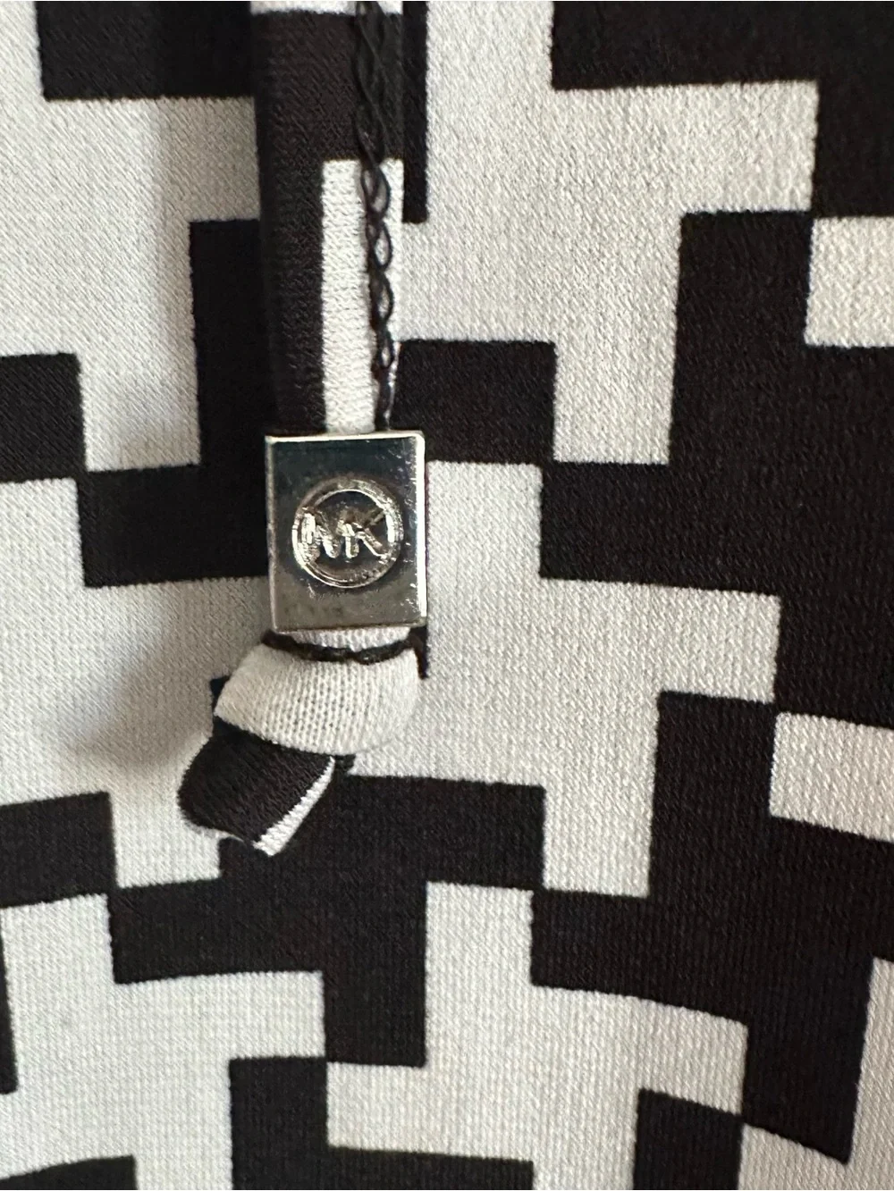 Michael Kors Top Blouse Black White Long Slit Sleeves Geometric Print Size XL